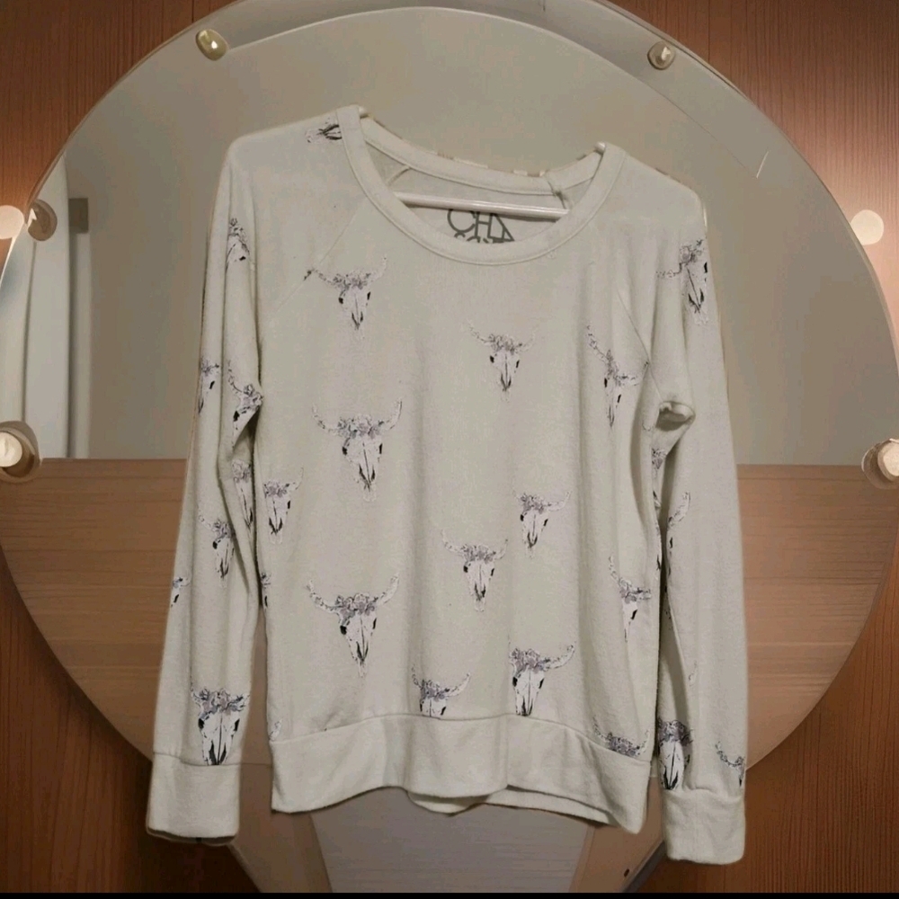 NWT Chaser Long Sleeve Top Longhorn Skeleton W Floral Crown Soft Sz S